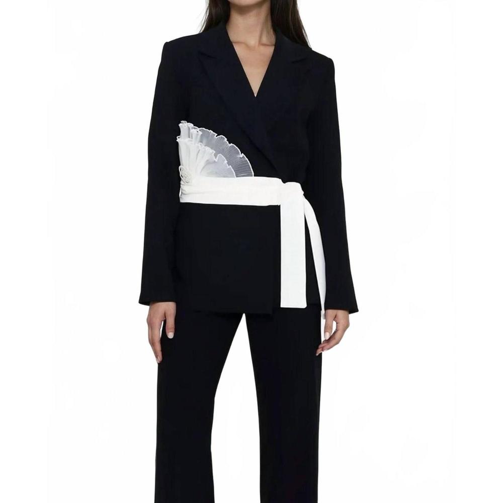 NEW AKALIA roset straight leg pants in black